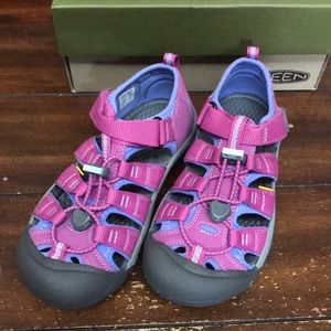 Keen sandals girls youth